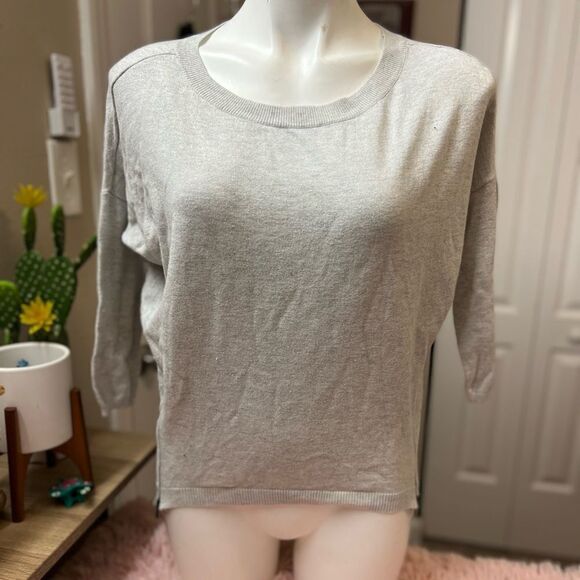 Express sweater  - Picture 1 of 8